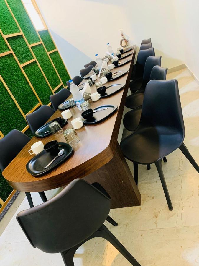 Hotel Lotus Inn Sirsa Εξωτερικό φωτογραφία