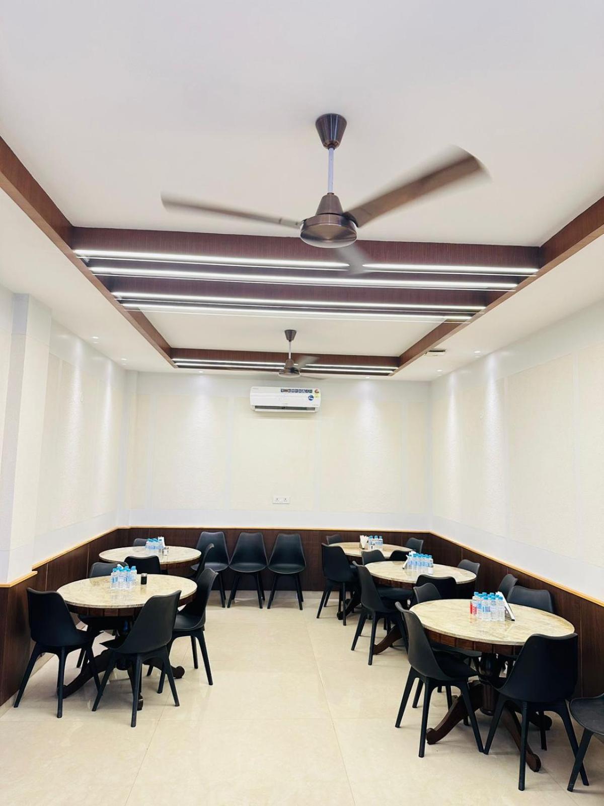 Hotel Lotus Inn Sirsa Εξωτερικό φωτογραφία