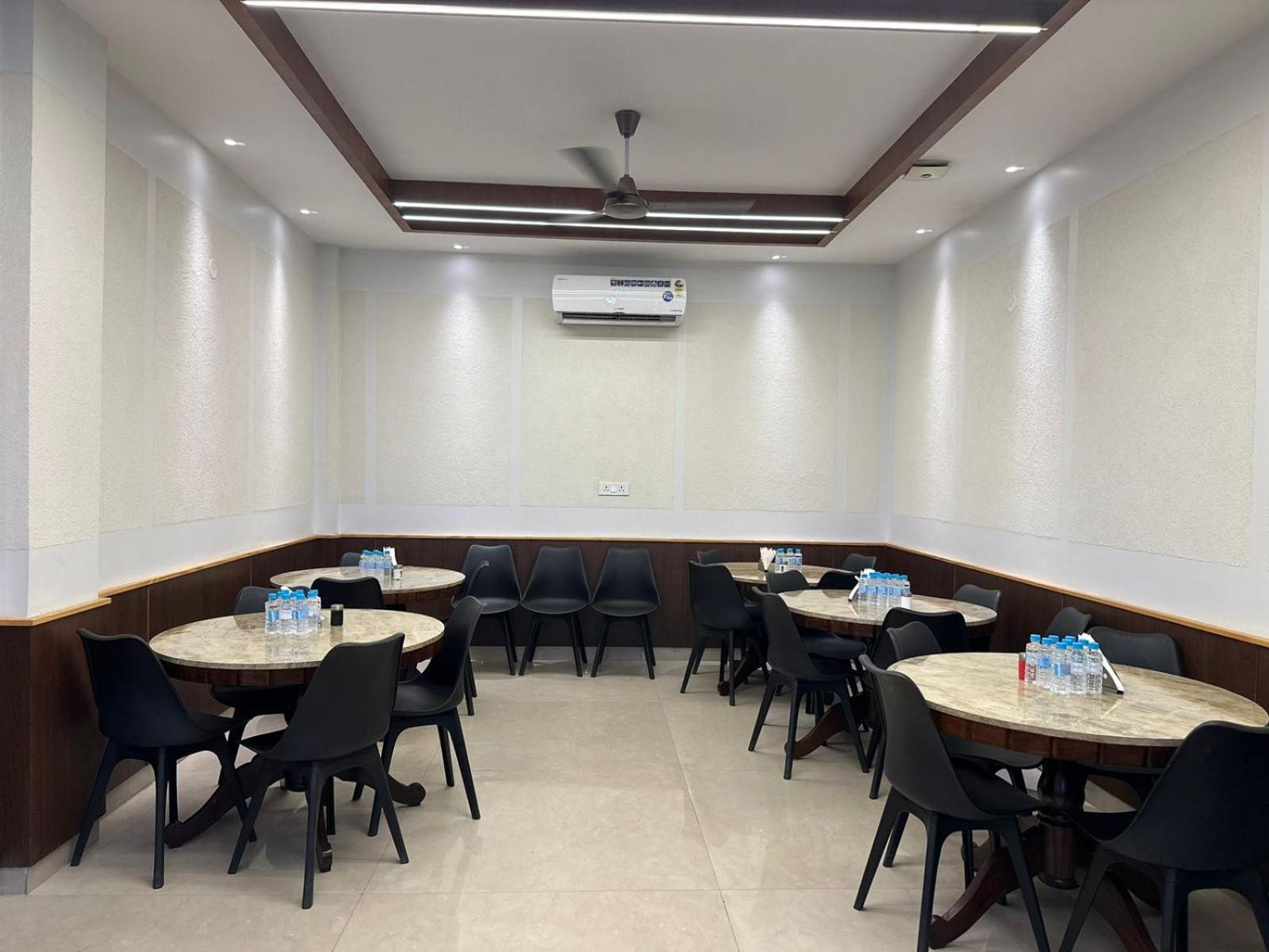 Hotel Lotus Inn Sirsa Εξωτερικό φωτογραφία